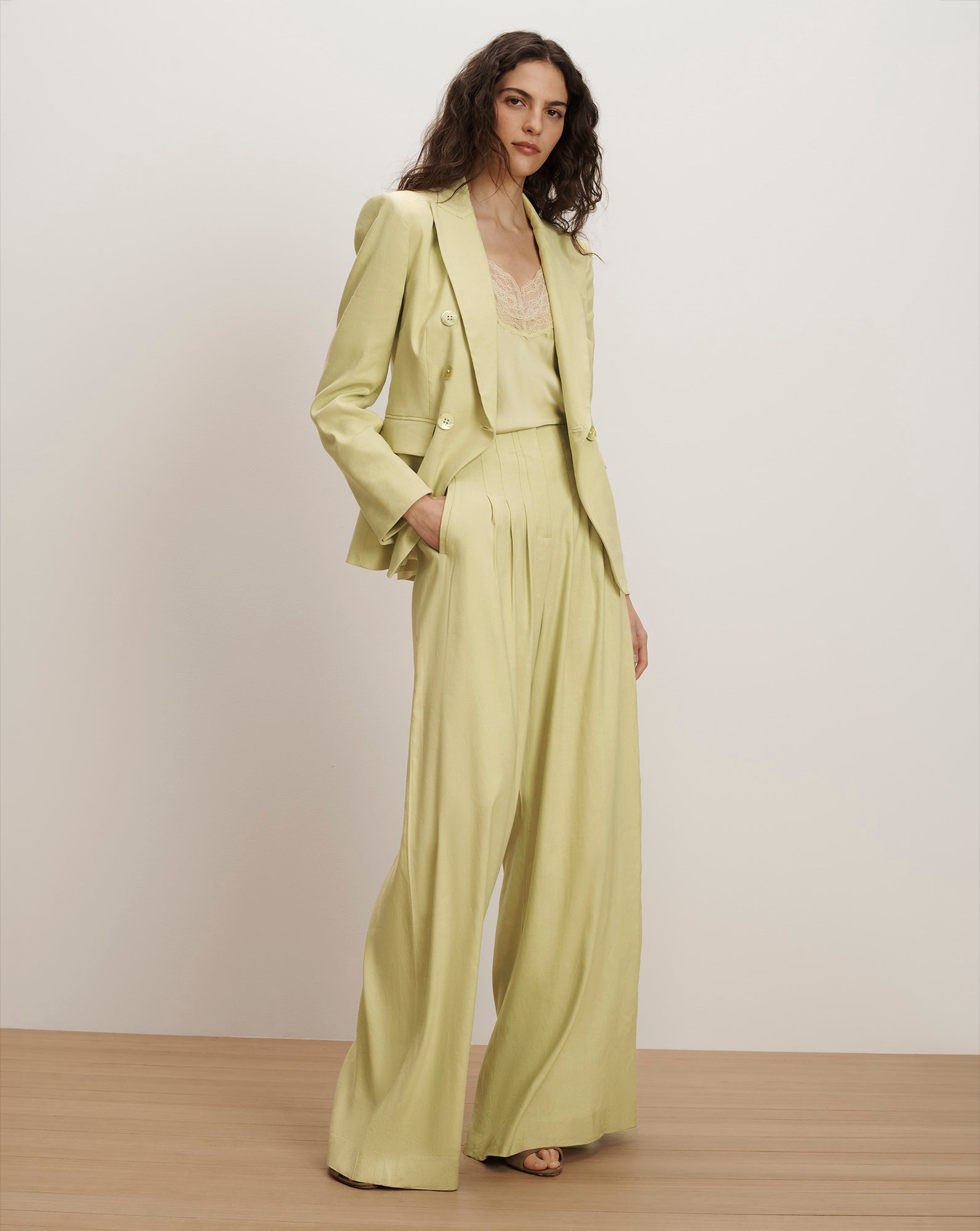 Hoyt Wide-Leg Pant