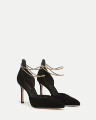 Leandra Chain Pump